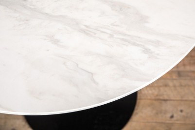light marble dining restaurant table